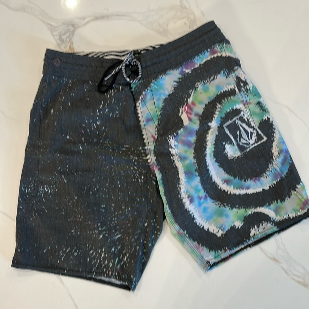 Volcom Men's Swim Trunks, Size 29 Waist, Excellent Condition!!!